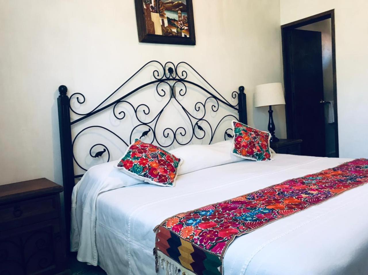 Posada Los Colorines Zinapécuaro de Figueroa Eksteriør billede